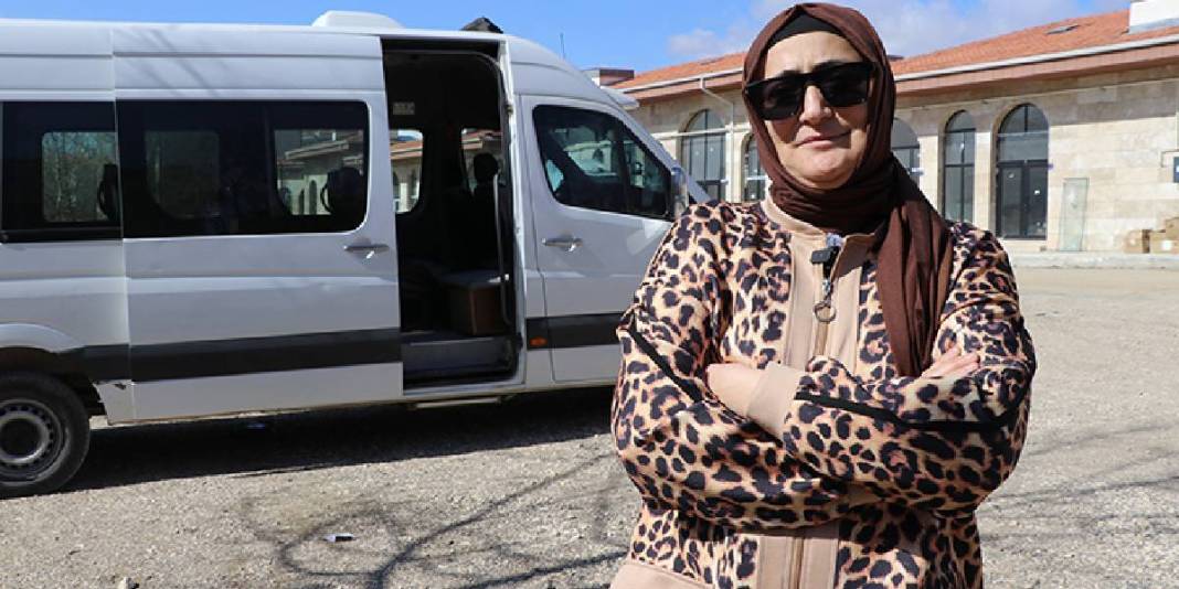 Eşinden devraldı servis şoförü oldu: 5 yıllık azmiyle ön yargıları yıktı 3